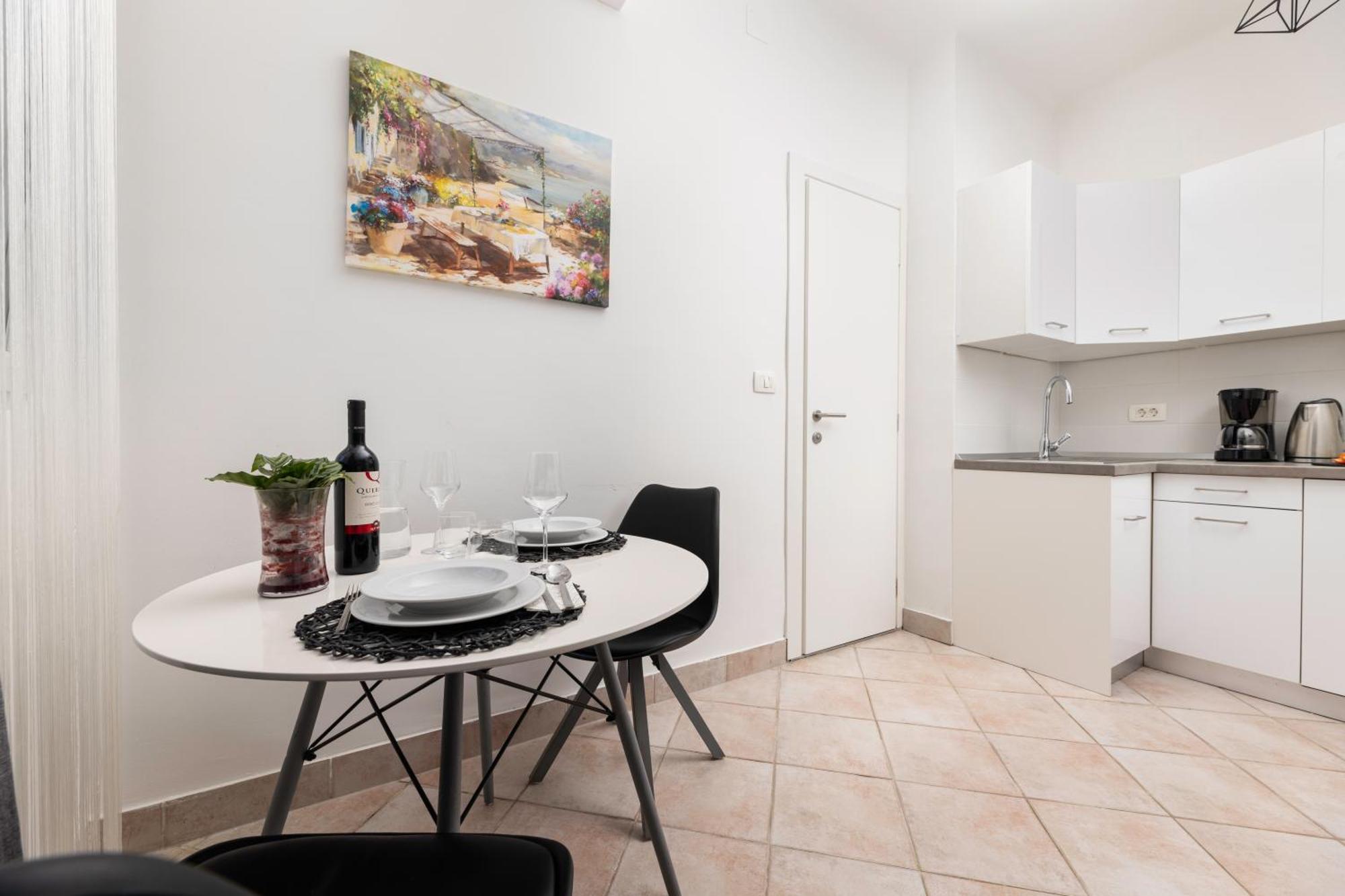 Apartments Lacrima Šilo 外观 照片