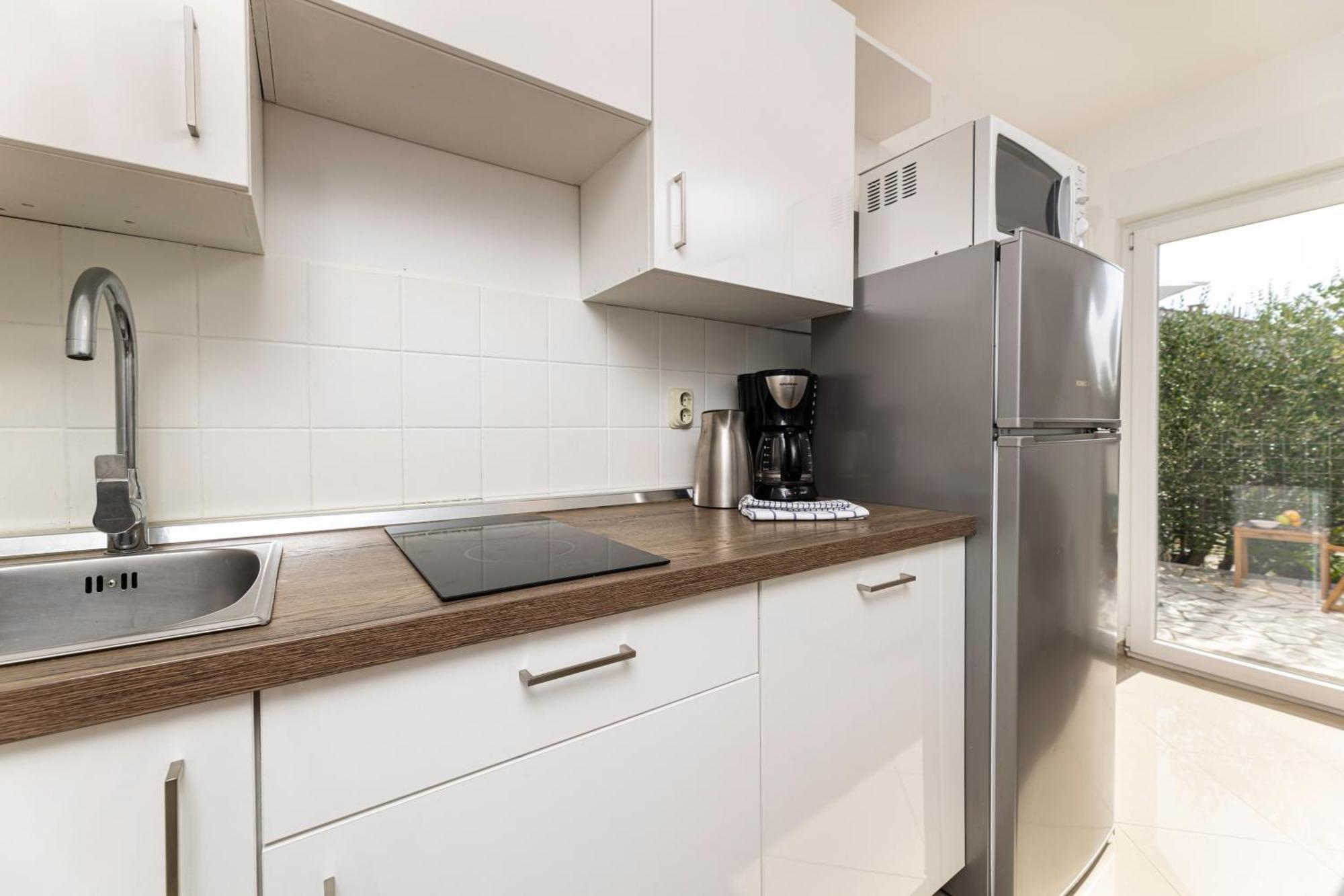 Apartments Lacrima Šilo 外观 照片