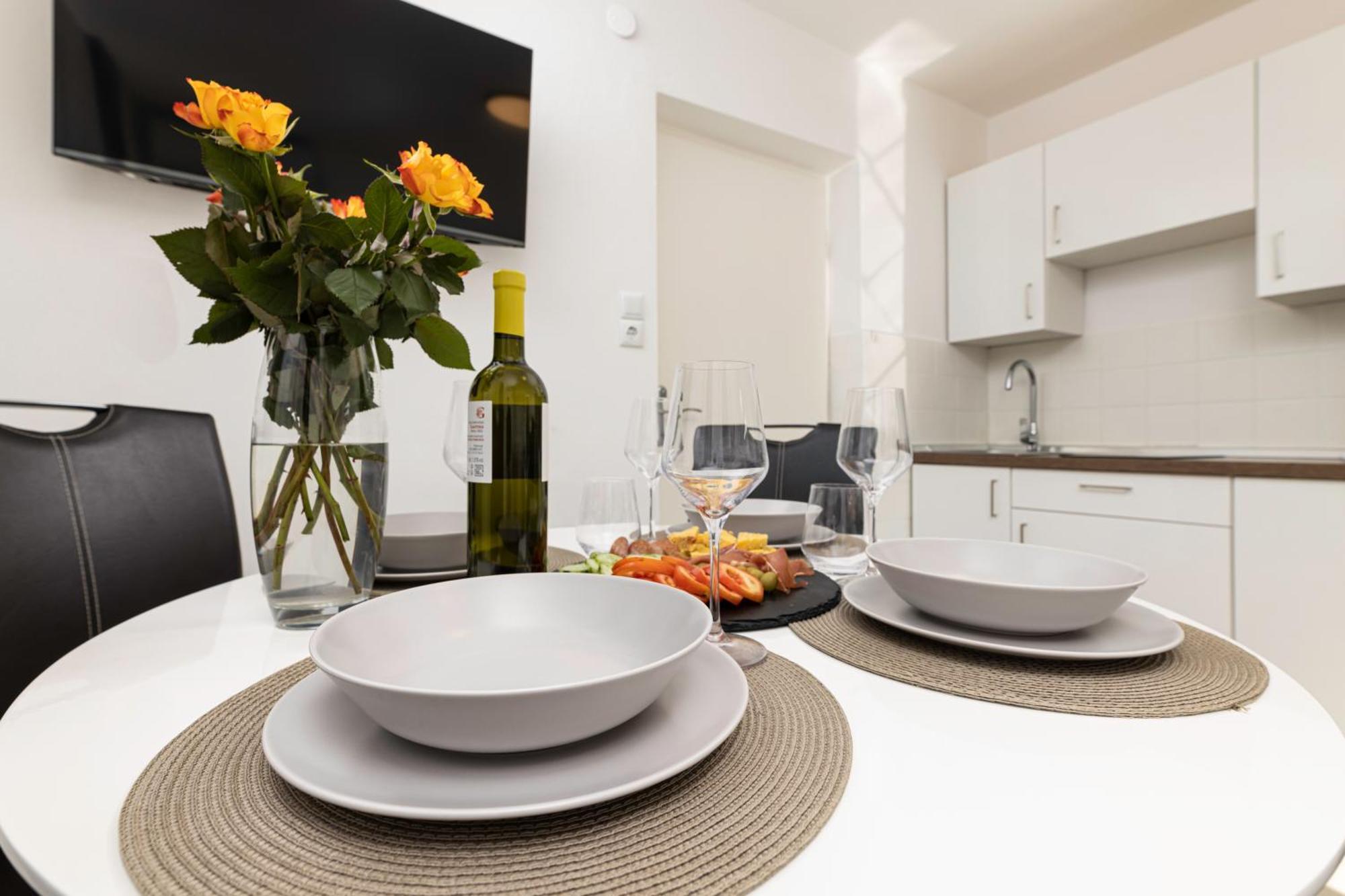 Apartments Lacrima Šilo 外观 照片
