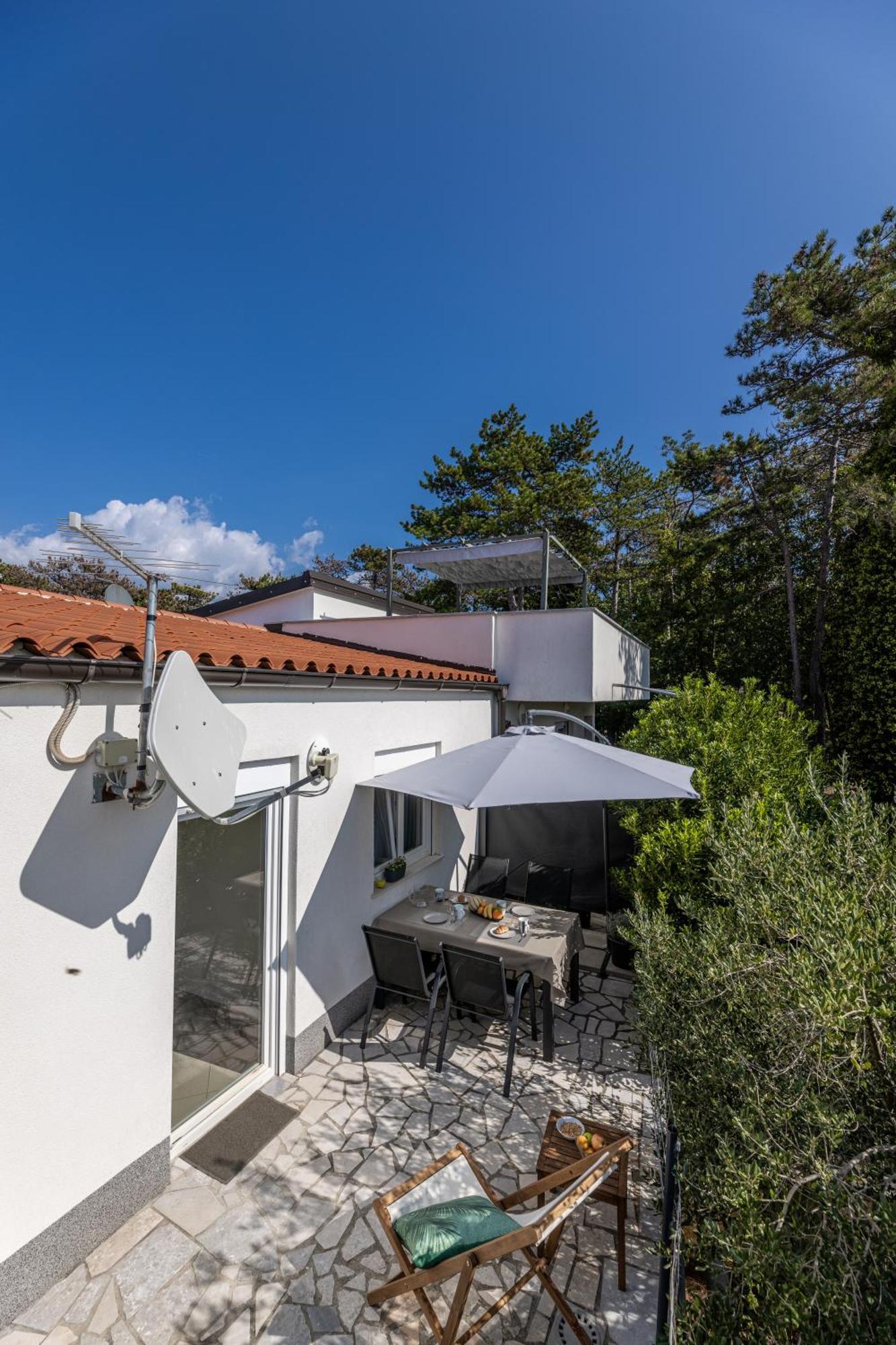 Apartments Lacrima Šilo 外观 照片